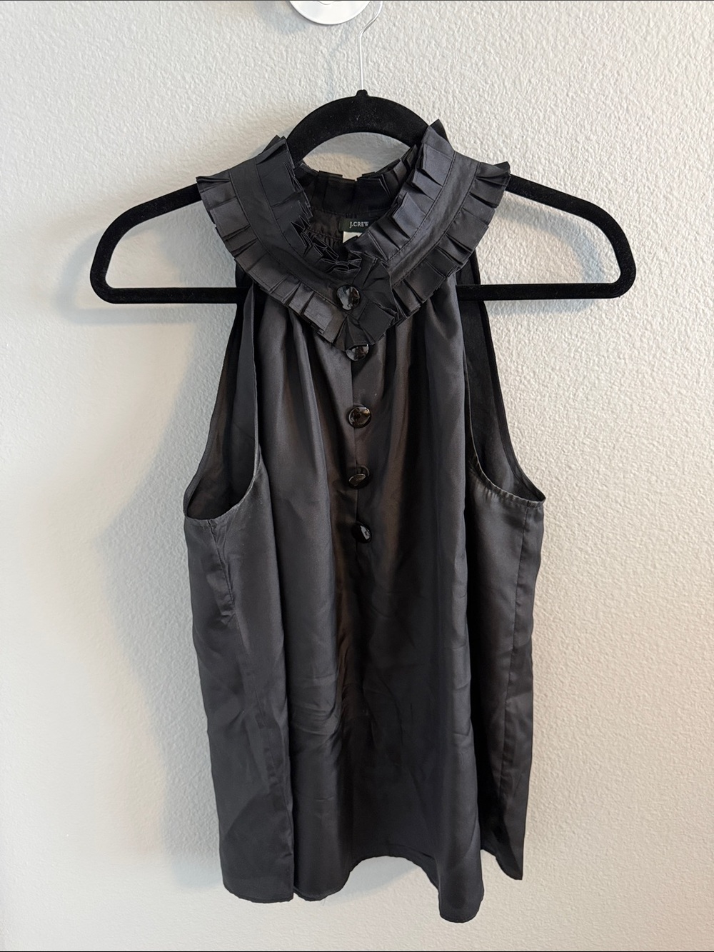 100% Silk J. Crew Black Sleeveless Pleated Ruffle Collar Camisole
